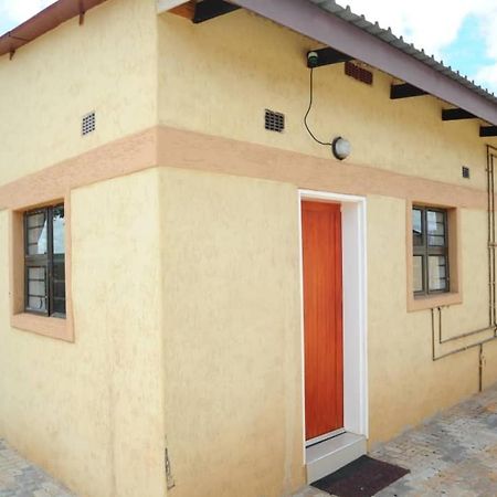 Pillacol Guest House Καταρράκτες Βικτωρίας Εξωτερικό φωτογραφία
