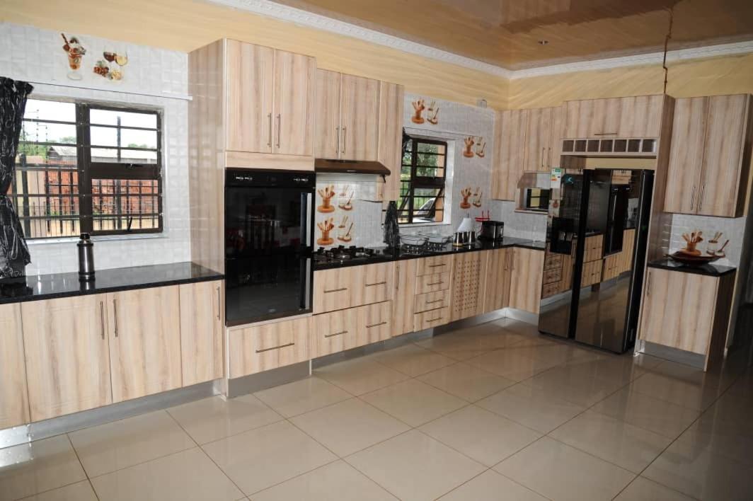 Pillacol Guest House Καταρράκτες Βικτωρίας Εξωτερικό φωτογραφία